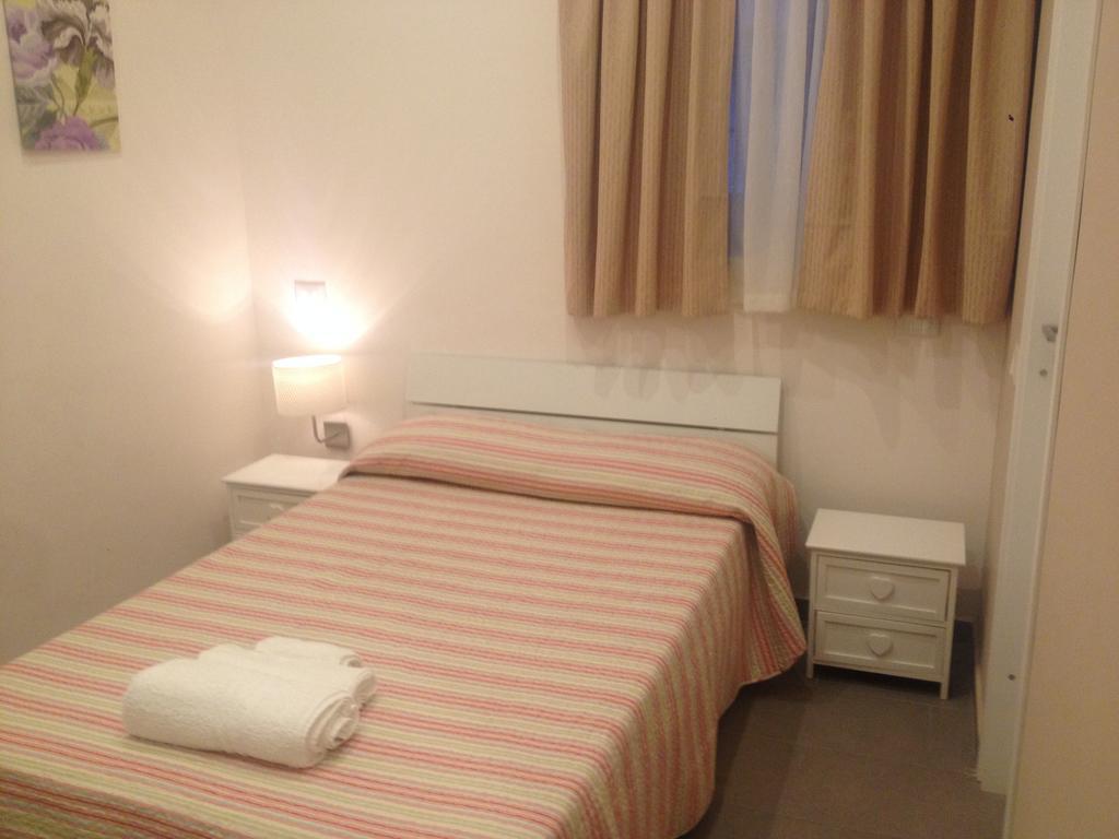 Al Decoro Bed & Breakfast ปาแลร์โม ภายนอก รูปภาพ
